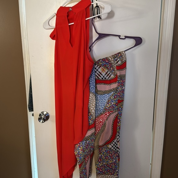 Red high low top with stretch pants to match - Picture 6 of 11